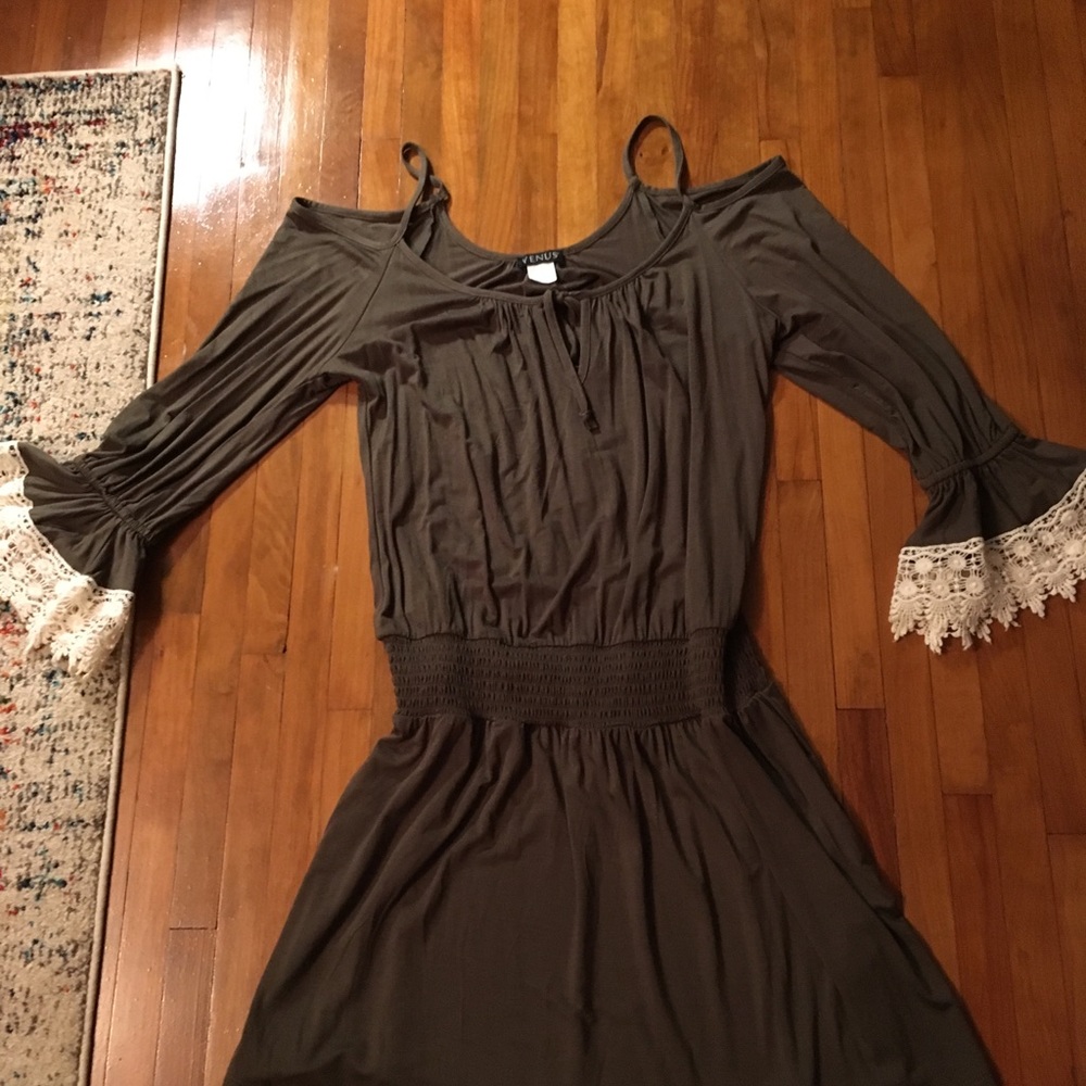 Cold shoulder Dress